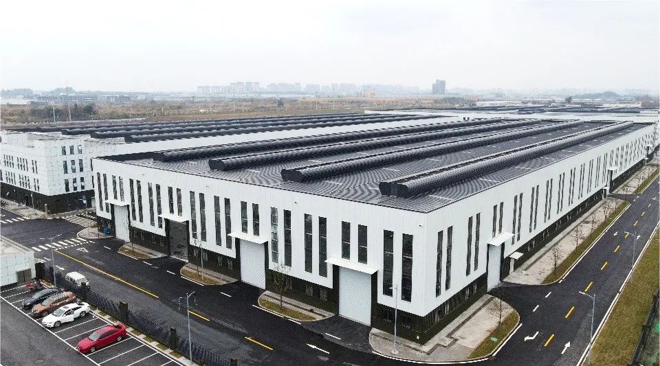 引進(jìn)2條噴粉線！這個(gè)動(dòng)力電池項(xiàng)目建設(shè)基本完成，開始小規(guī)模試產(chǎn)！